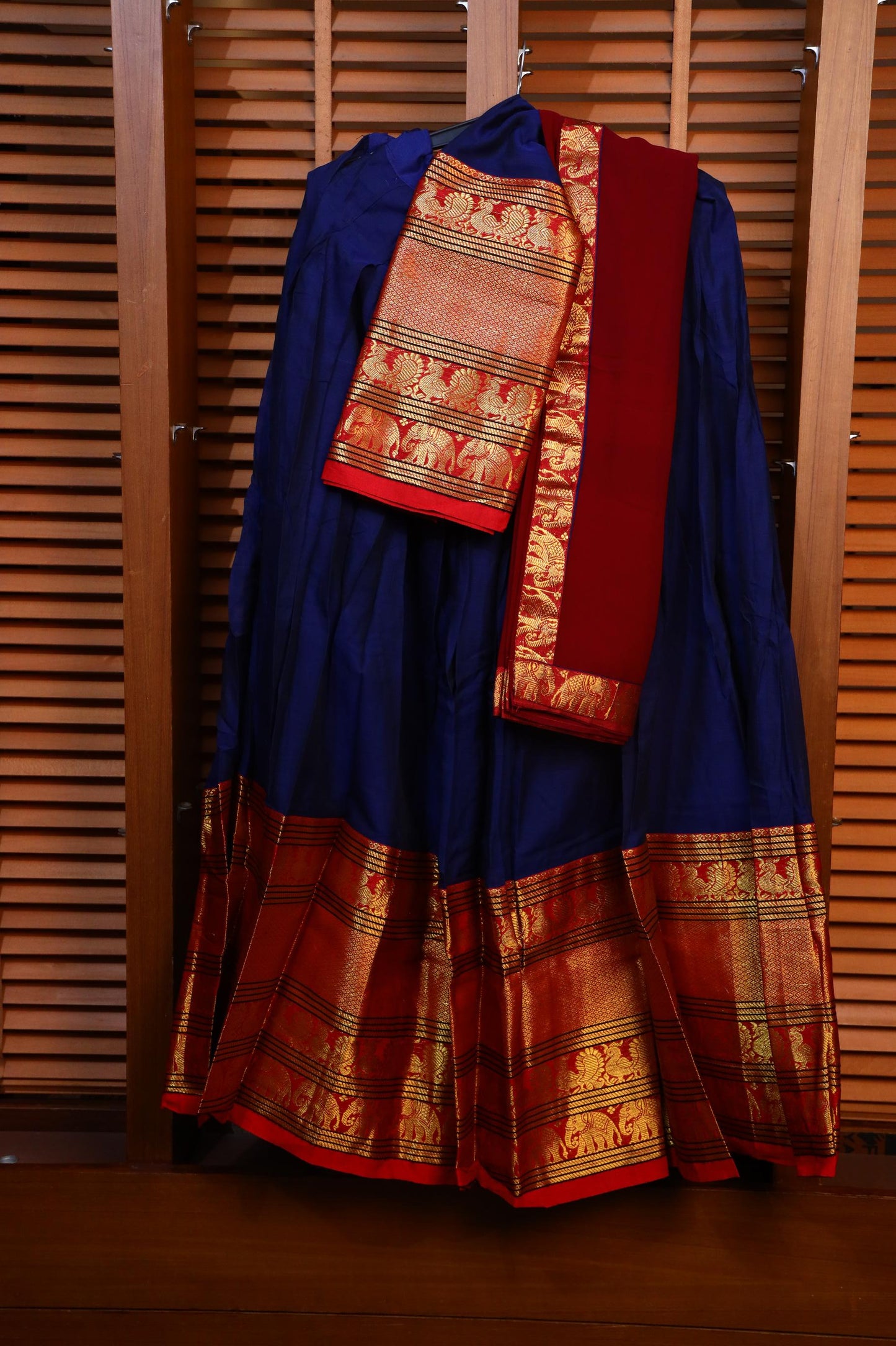 Blue + Maroon Half Saree (Narayanapet)