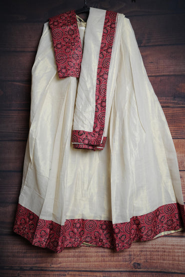 TIssue + Red Ajrak Davani
